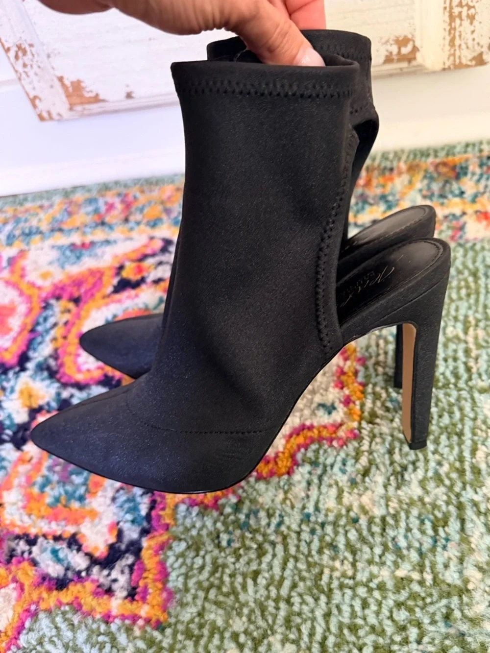 Jewel by Badgley Mischka Black Pointed Toe Stiletto Open Heel Size 7